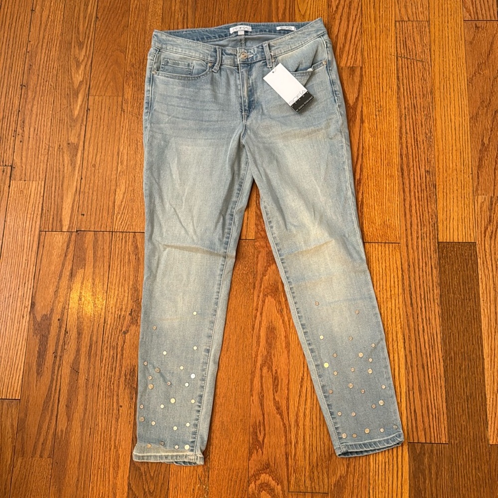 *Brand New!* Sofia Jeans by Sofia Vergara - Light Wash Skinny Ankle - Size: 10